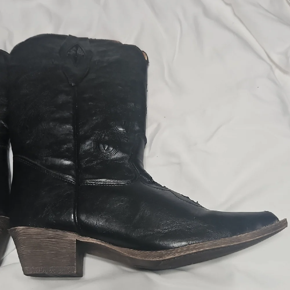 Black Embroidered Western Boots